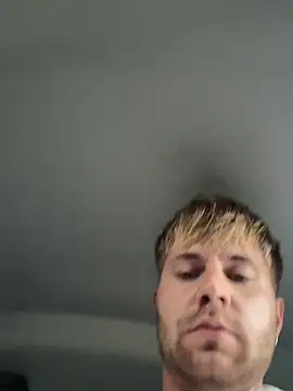 Snapshot of RioBlaze chatting on 09.27.25 RioBlaze online show from 09.27.25