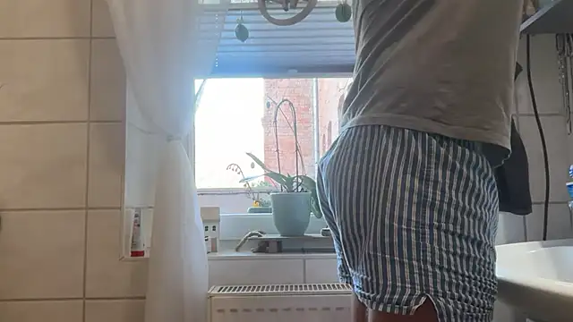 Snapshot of RioBlaze chatting on 03.08.26 RioBlaze online show from 03.08.26