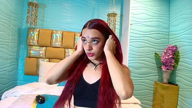 Snapshot of Scarlet_Monroee chatting on 10.01.25 Scarlet Monroee online show from 10.01.25