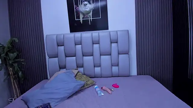 Bora Lajuana online show from 10.10.25