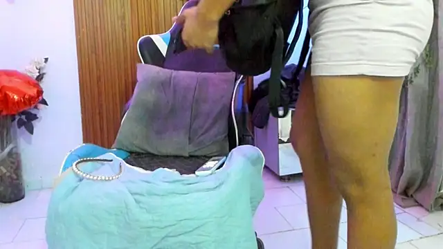 Snapshot of galactica_ chatting on 09.27.25 galactica online show from 09.27.25