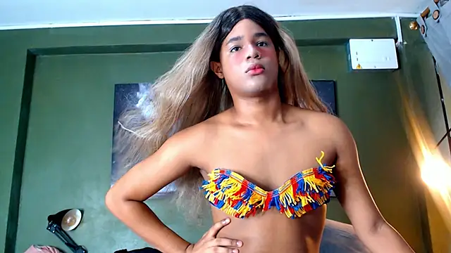 Snapshot of galactica_ chatting on 10.09.25 galactica online show from 10.09.25