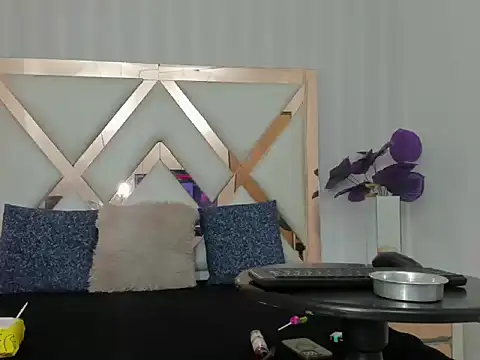 LicyEvans1 online show from 10.10.25