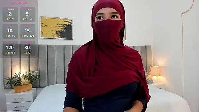 Snapshot of _shalimar chatting on 11.10.25 shalimar online show from 11.10.25