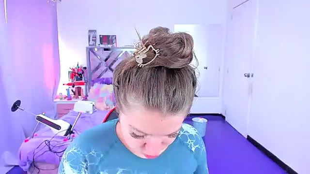 Luna Analya online show from 02.02.26