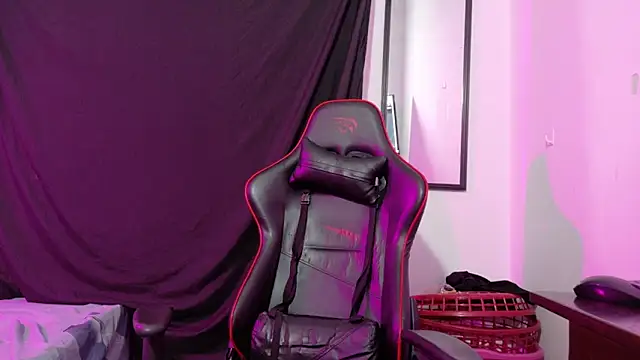 Rihanna hotx online show from 06.07.26