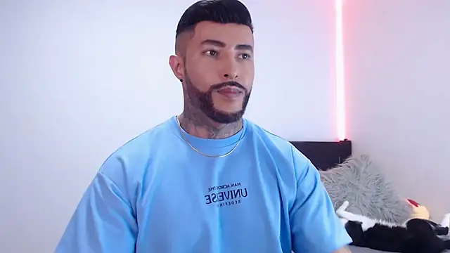 andrea de lucaa online show from 10.28.25