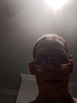 Snapshot of whoadiestreams chatting on 09.20.25 whoadiestreams online show from 09.20.25