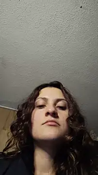 Snapshot of lindasyt chatting on 02.14.26 lindasyt online show from 02.14.26