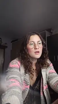 Snapshot of lindasyt chatting on 03.02.26 lindasyt online show from 03.02.26