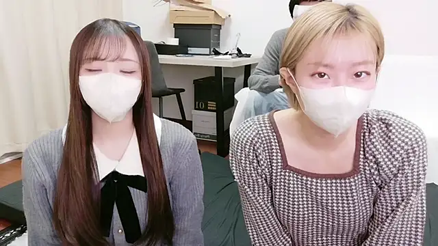 Nana  ch online show from 02.04.26