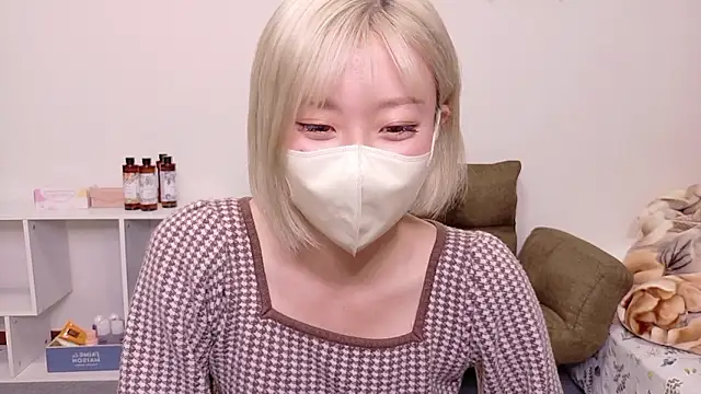 Snapshot of Nana__ch chatting on 06.09.26 Nana ch online show from 06.09.26