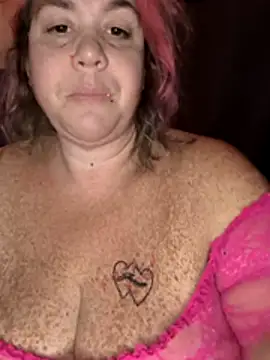 Snapshot of Courdles chatting on 11.30.25 Courdles online show from 11.30.25