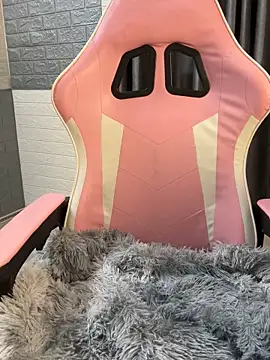 Orianna69 online show from 10.20.25