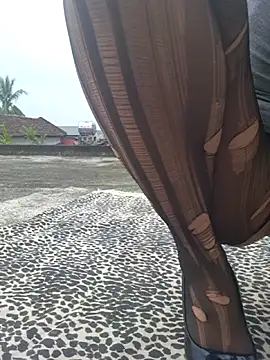 hello mie online show from 12.16.25