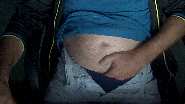 Snapshot of velikifant7 chatting on 11.15.25 velikifant7 online show from 11.15.25