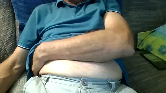 Snapshot of velikifant7 chatting on 11.20.25 velikifant7 online show from 11.20.25