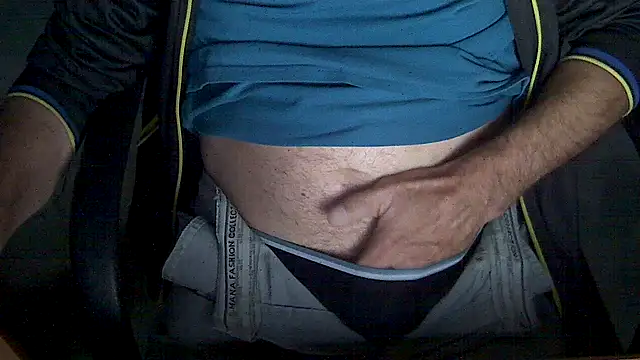 Snapshot of velikifant7 chatting on 11.22.25 velikifant7 online show from 11.22.25