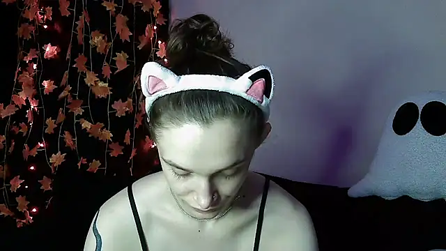   Leyla   online show from 10.27.25