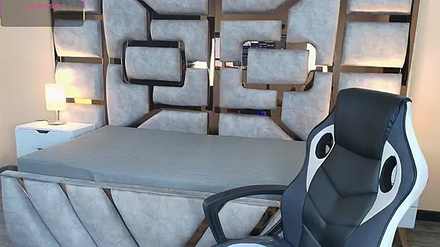 Candy Velvet online show from 01.05.26