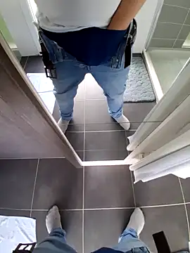 Snapshot of uneviesexy chatting on 03.24.26 uneviesexy online show from 03.24.26