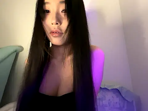 77momomo online show from 09.22.25