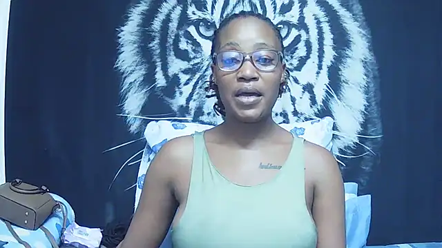 SweetPortableAmber online show from 03.05.26