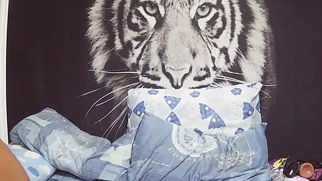 SweetPortableAmber online show from 03.10.26