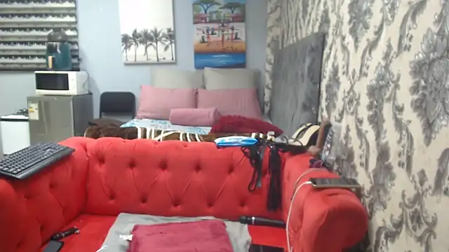 SweetPortableAmber online show from 06.08.26