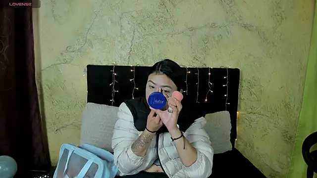 Tiffany Nm online show from 04.29.26