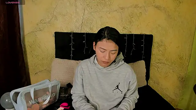 Tiffany Nm online show from 05.01.26