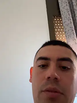 Snapshot of davidxxx099 chatting on 02.19.26 davidxxx099 online show from 02.19.26