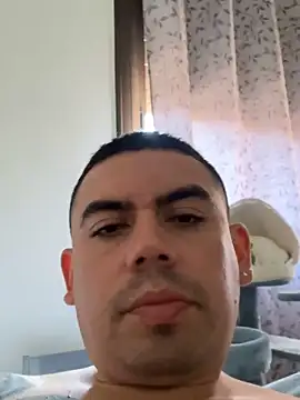 Snapshot of davidxxx099 chatting on 02.22.26 davidxxx099 online show from 02.22.26