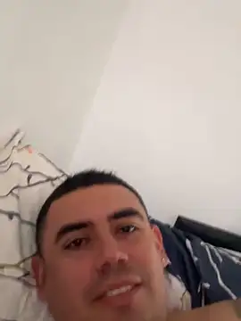 Snapshot of davidxxx099 chatting on 04.01.26 davidxxx099 online show from 04.01.26