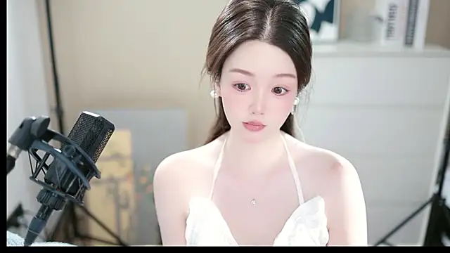 abbyli12 online show from 11.08.25