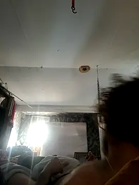 Snapshot of bearded_cross chatting on 11.21.25 bearded cross online show from 11.21.25