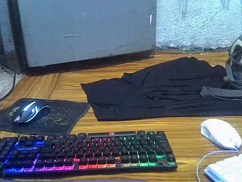 Snapshot of charms_virgin chatting on 09.15.25 charms virgin online show from 09.15.25