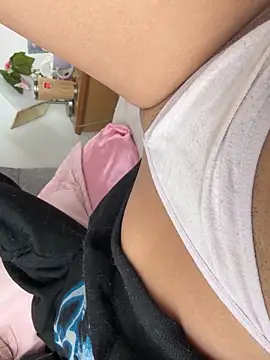 Snapshot of sabrina_rosee chatting on 10.28.25 sabrina rosee online show from 10.28.25