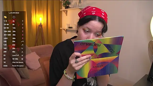 Snapshot of bluebeell chatting on 09.08.25 bluebeell online show from 09.08.25