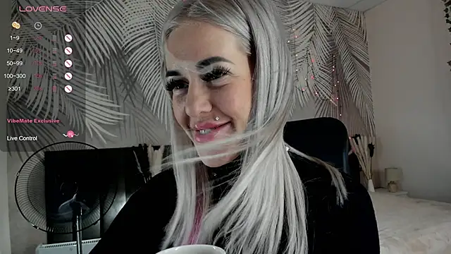 Snapshot of Kira_Key chatting on 03.01.26 Kira Key online show from 03.01.26