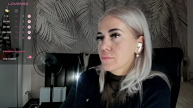 Snapshot of Kira_Key chatting on 03.02.26 Kira Key online show from 03.02.26