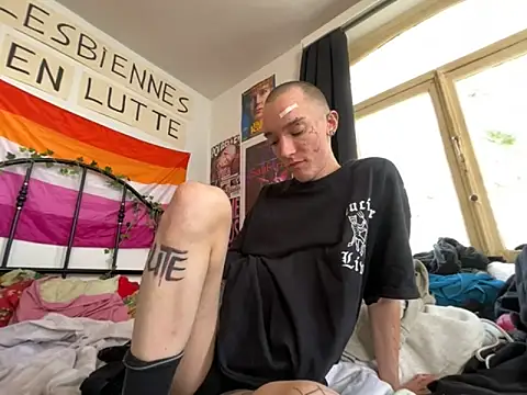 Snapshot of Styxlust chatting on 09.13.25 Styxlust online show from 09.13.25