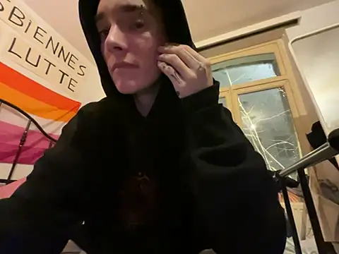 Snapshot of Styxlust chatting on 03.08.26 Styxlust online show from 03.08.26