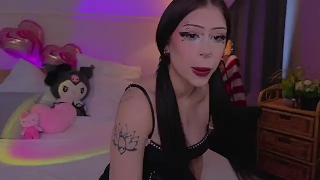 Snapshot of venomeowww__ chatting on 02.16.26 venomeowww online show from 02.16.26