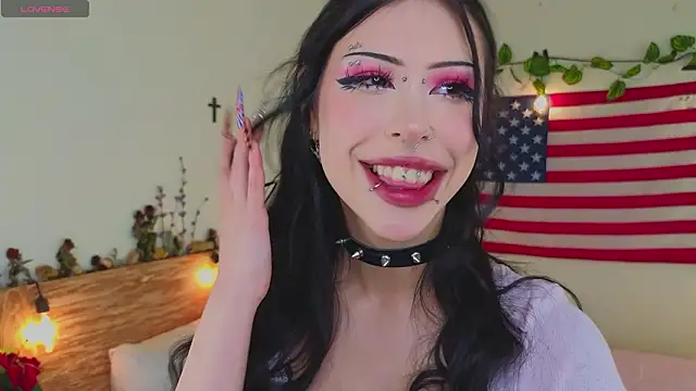 Snapshot of venomeowww__ chatting on 03.28.26 venomeowww online show from 03.28.26