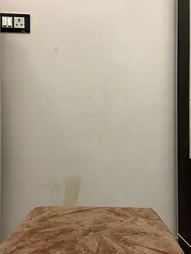 layra 9900 online show from 11.19.25