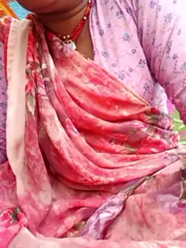 CUTGIRL76 online show from 02.20.26