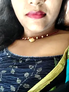 Snapshot of AnanyaKapoor89 chatting on 09.23.25 AnanyaKapoor89 online show from 09.23.25