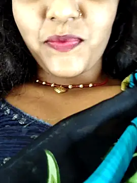 Snapshot of AnanyaKapoor89 chatting on 10.08.25 AnanyaKapoor89 online show from 10.08.25