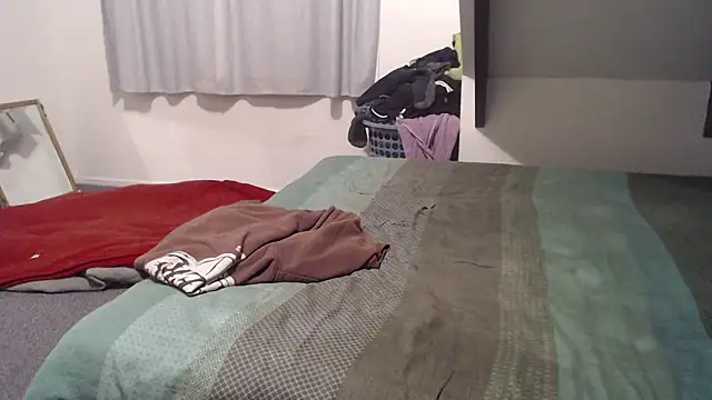 idiotpig66 online show from 03.07.25